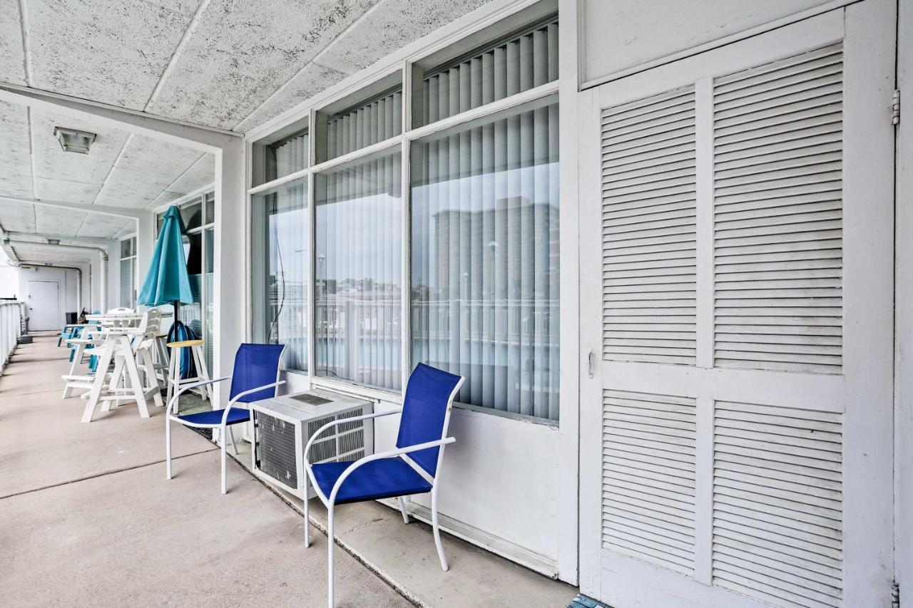 Virginia Beach Studio With Balcony And Pool View! Appartement Buitenkant foto